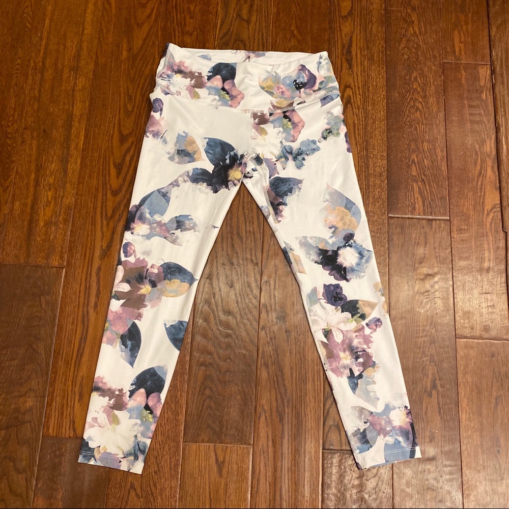 NWOT - Floral Print Yoga Pants